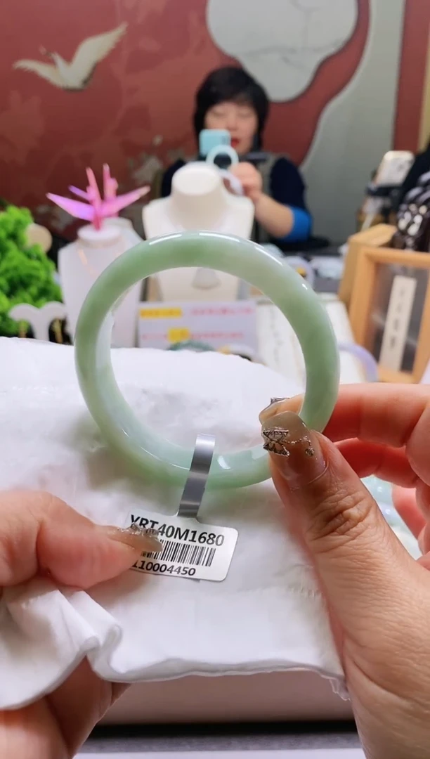 【闪购商品】翡翠手镯未镶嵌63/圈口 56.1/12.1*8.0