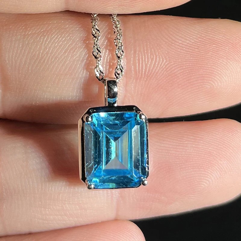 S925银镶培育15ct瑞士蓝托帕石13*10MM吊坠不含链FG294