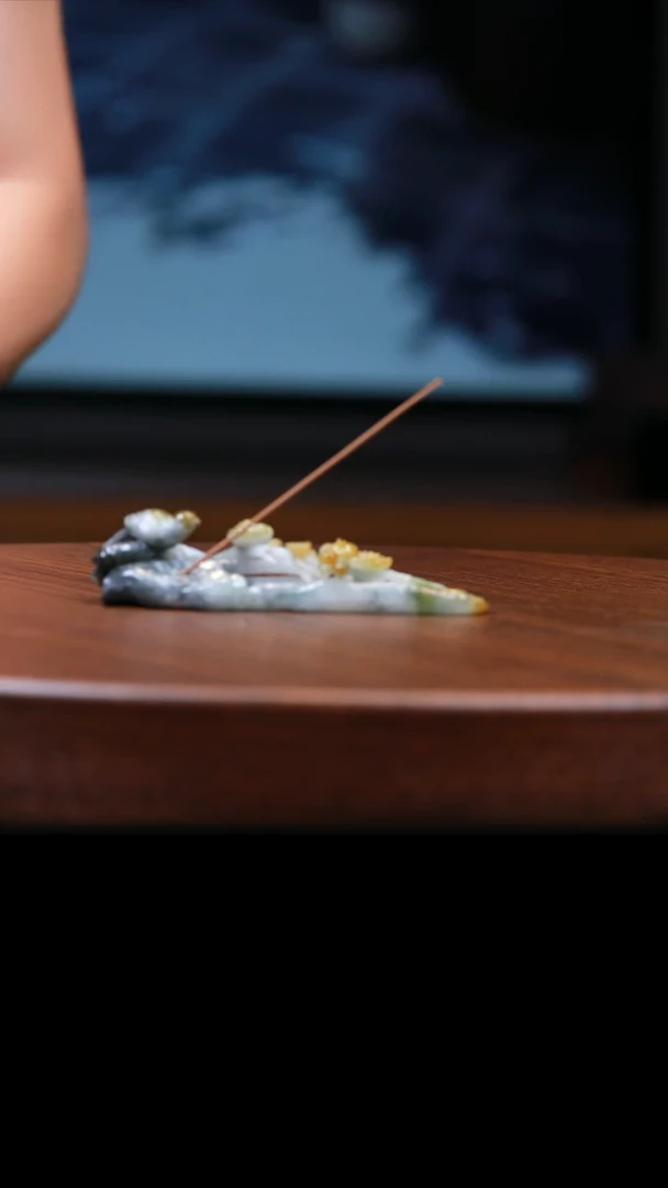 【闪购商品】翡翠摆件未镶嵌梅花香插