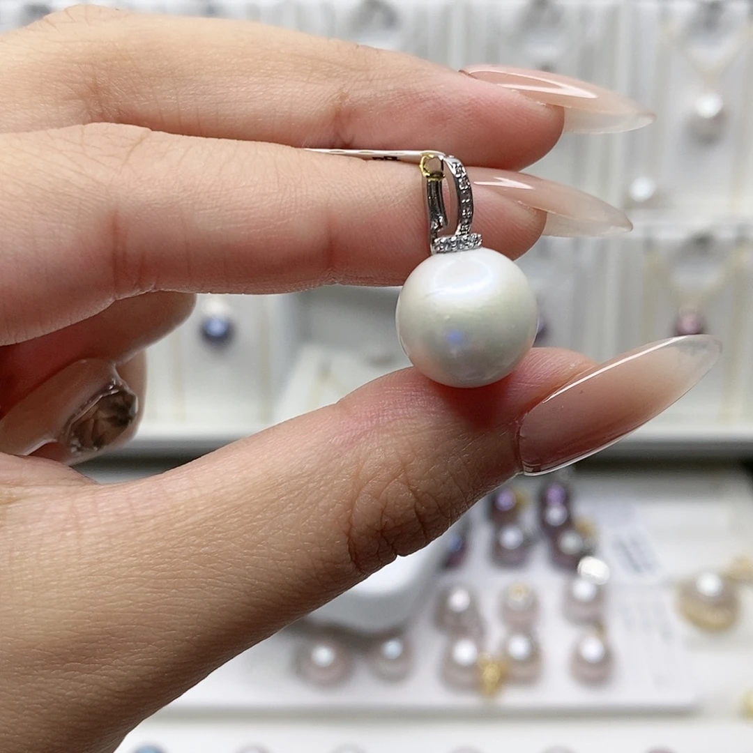 淡水珍珠颈饰合金