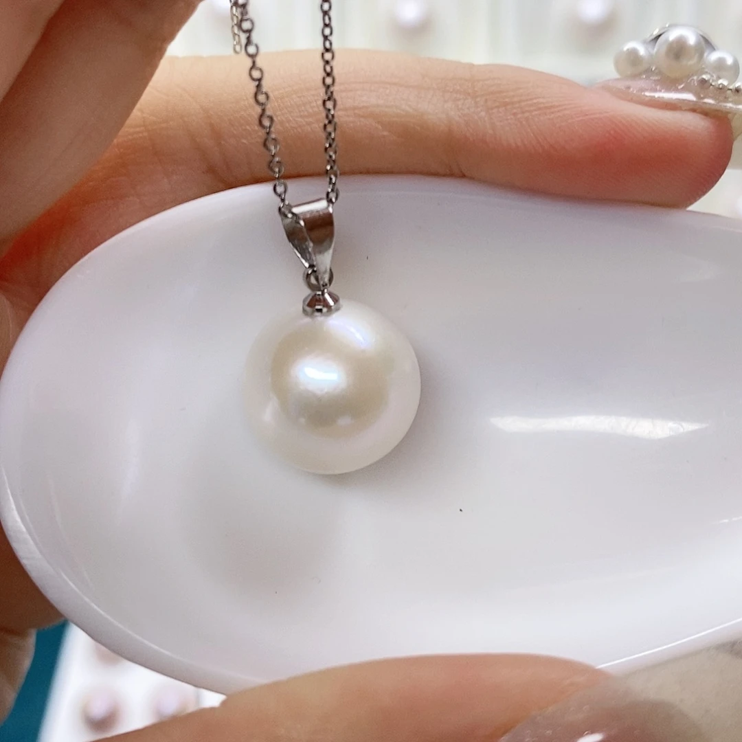 淡水珍珠颈饰合金