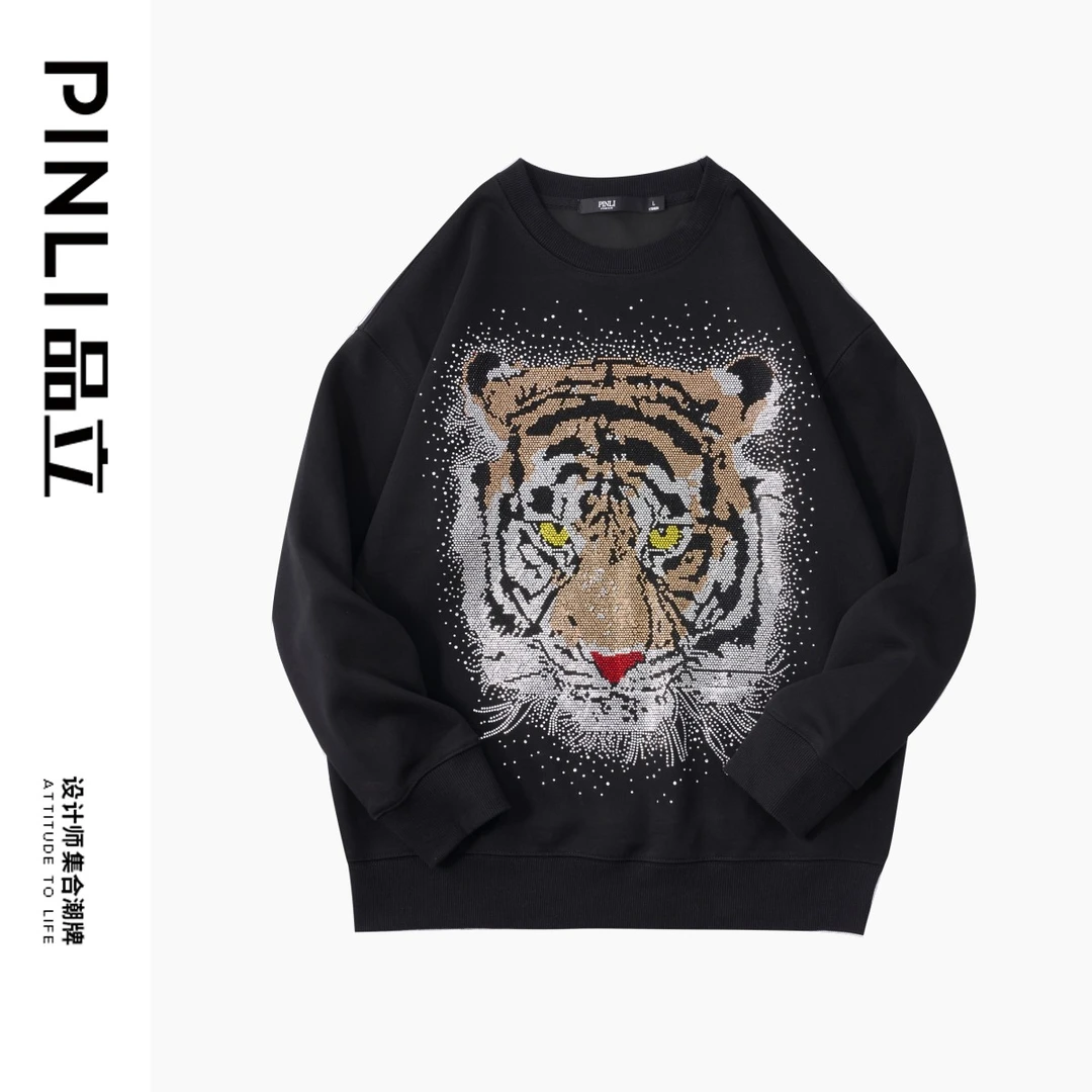 PINLI品立秋装烫钻圆领套头卫衣BG223209027虎头