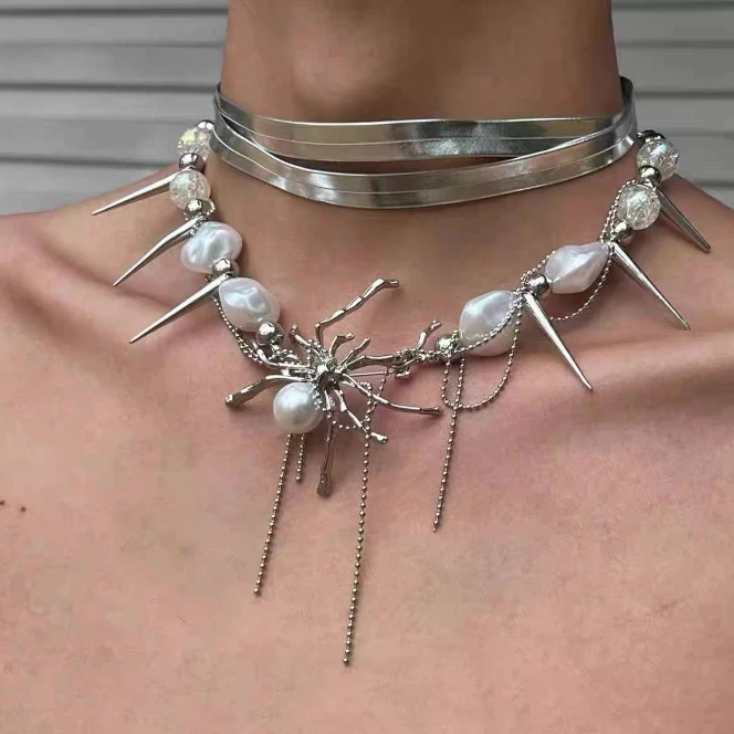 合金仿珍珠项链 异形蜘蛛朋克多层项链y2k亚文化高级辣妹流苏项圈