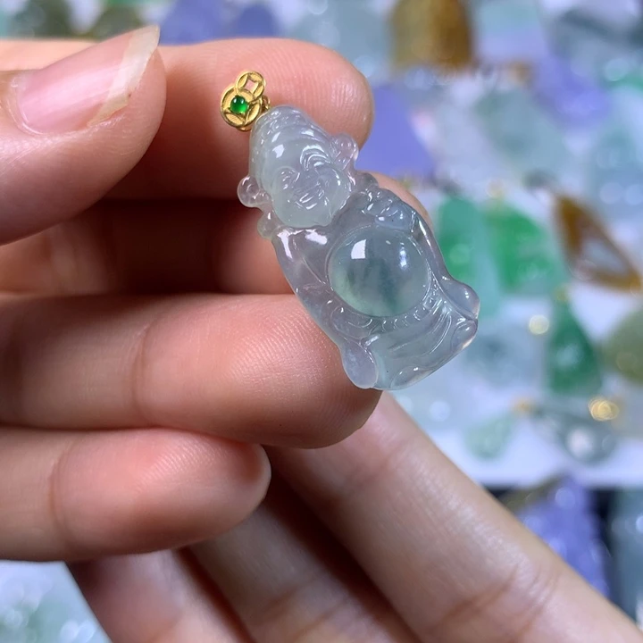 翡翠颈饰18K金镶嵌翡翠