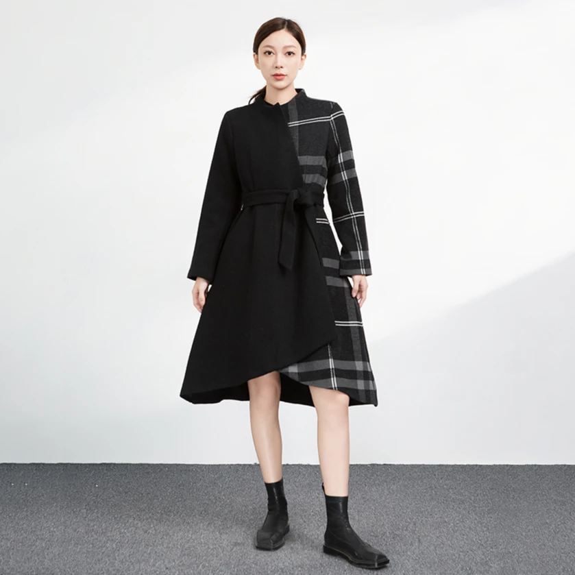 S·DEER圣迪奥气质轻奢优雅百搭时尚冬季条纹拼接羽绒服S234Z2408