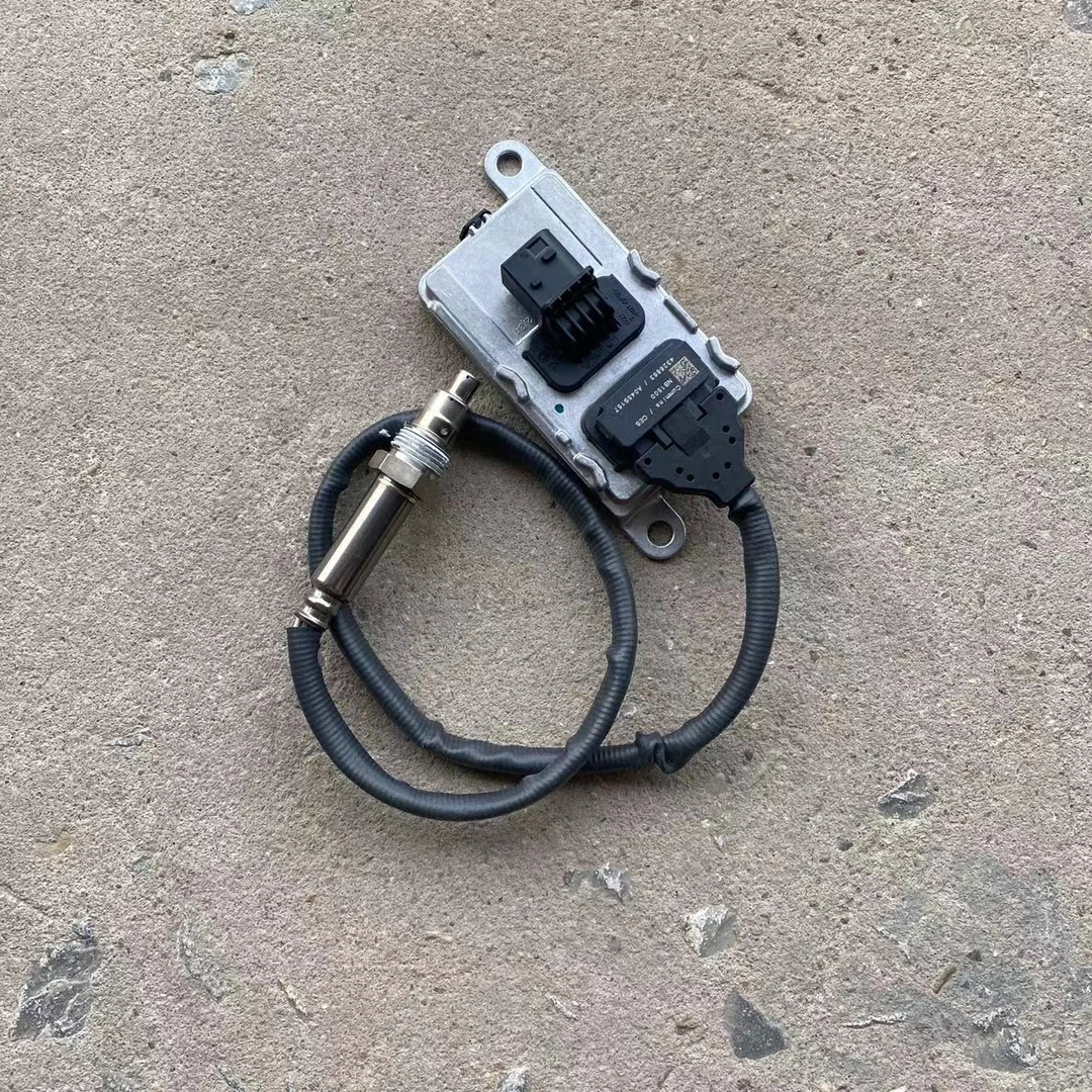 适配戴姆勒欧曼汽车货车ETX后处理器传感器 GTL尿素传感器EST福康