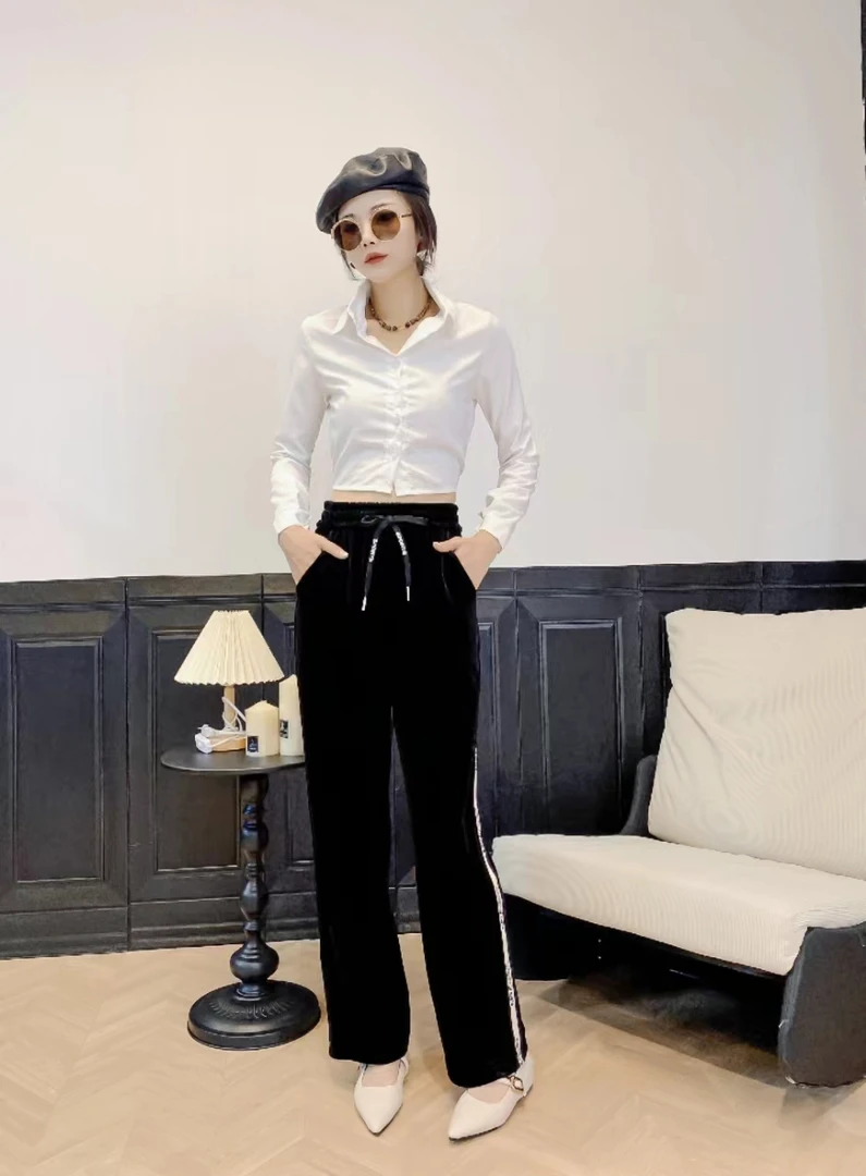 秋季新款休闲时尚百搭宽松高腰金丽绒运动边条黑色窄版直筒裤009