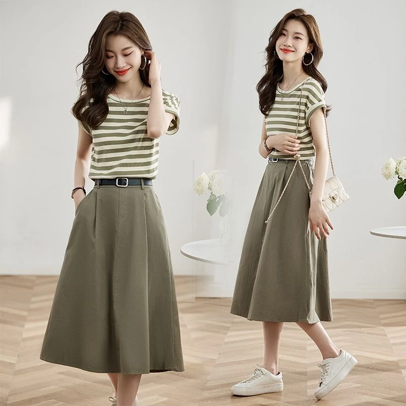 半身裙套装女2025新款条纹上衣时尚洋气显瘦七分裙中长款两件套