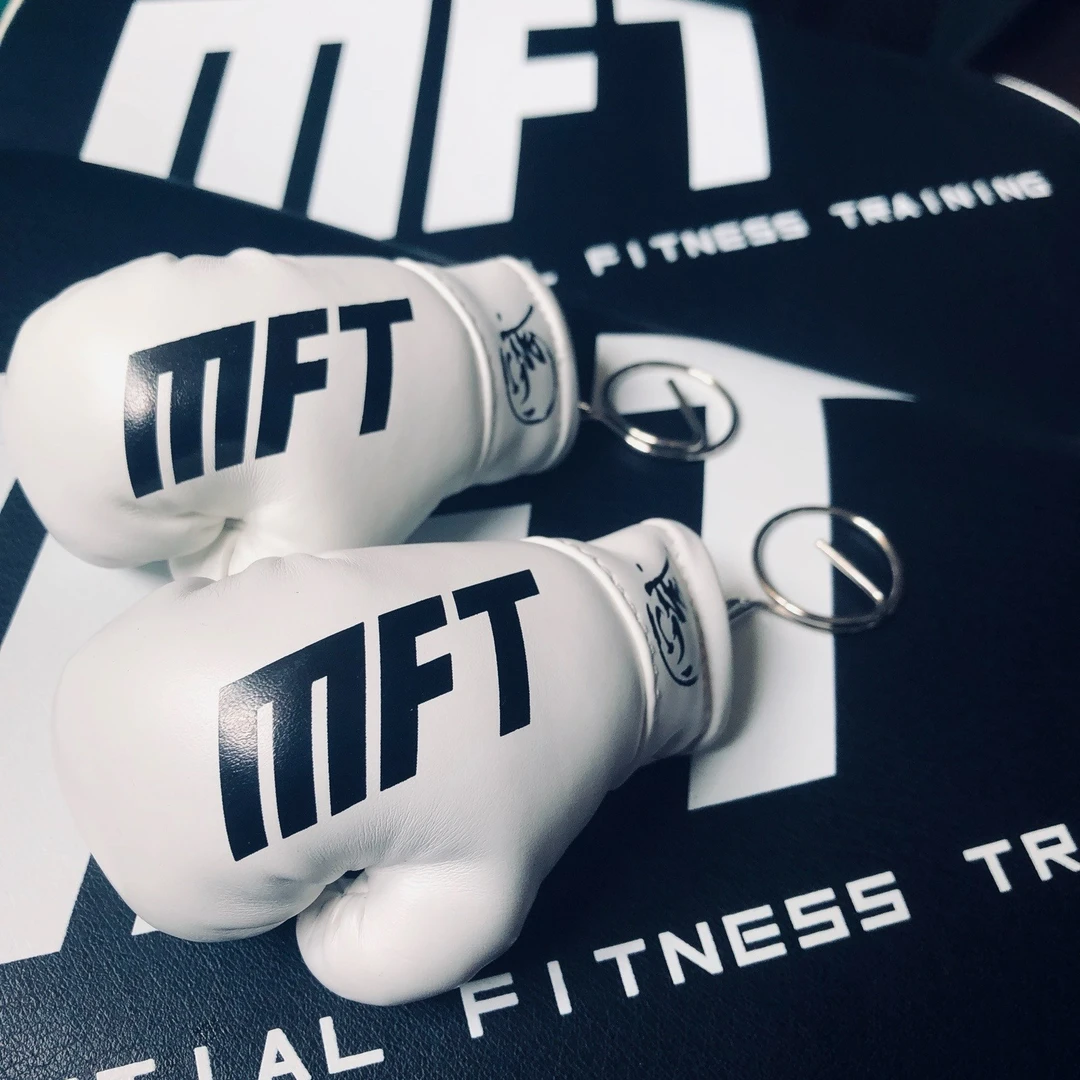 MFT/心武钥匙扣 白色拳套钥匙扣
