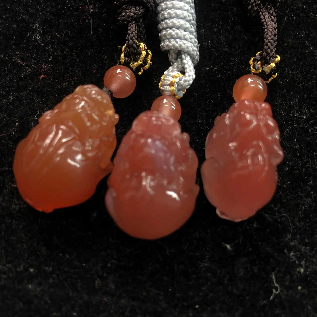 原矿无优化保山南红玛瑙貔貅雕件多样性发一只