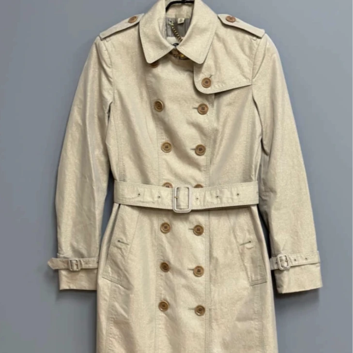 潮奢 巴宝莉 风衣  /sy63382