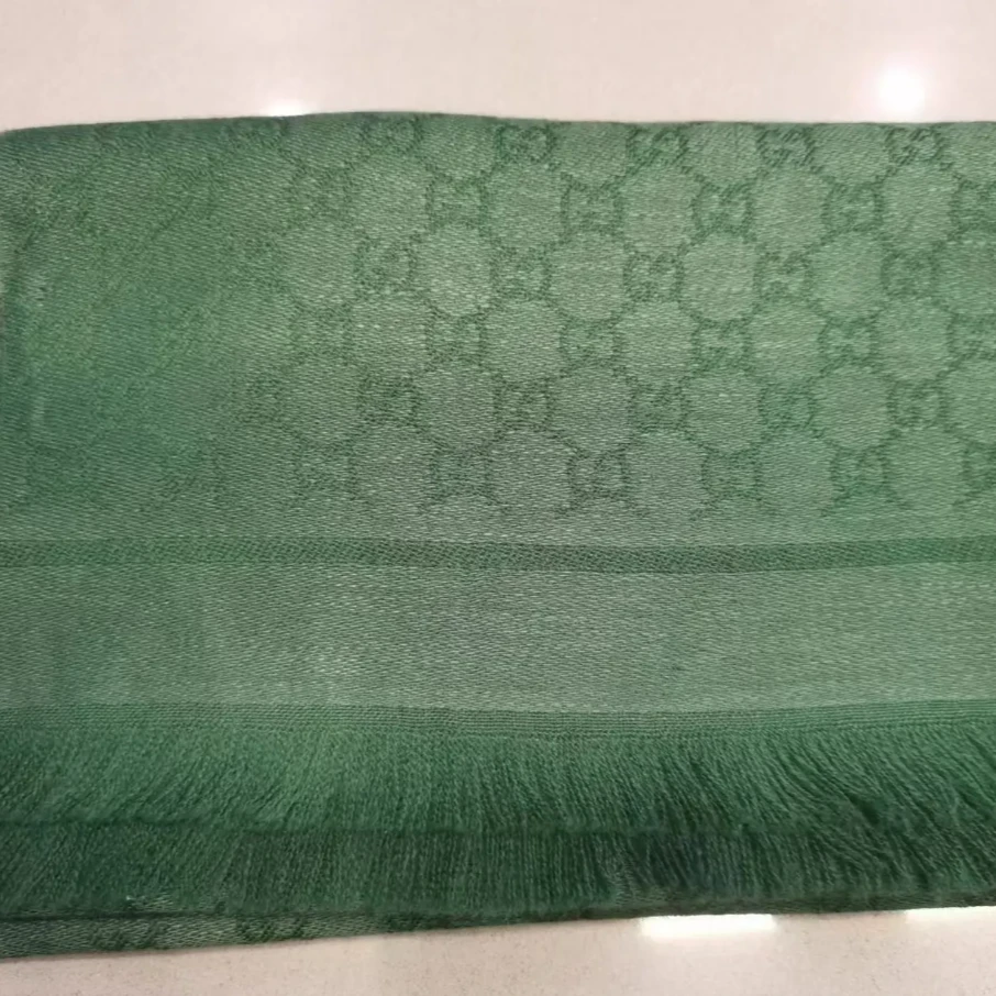 潮奢 Gucci 围巾  20*160/nu16181