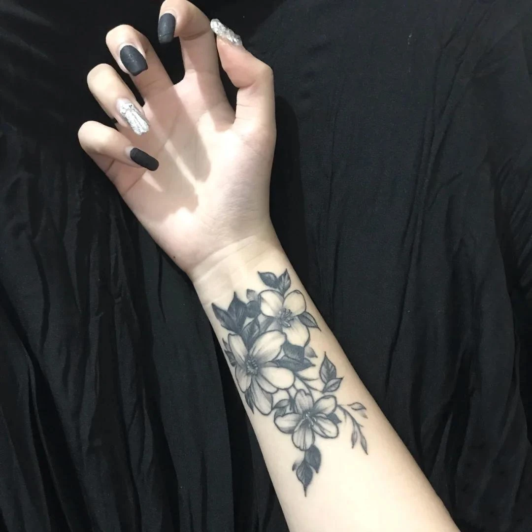 草本果汁素花洗不掉手腕花朵蝴蝶男女防水持久不反光刺青纹身贴