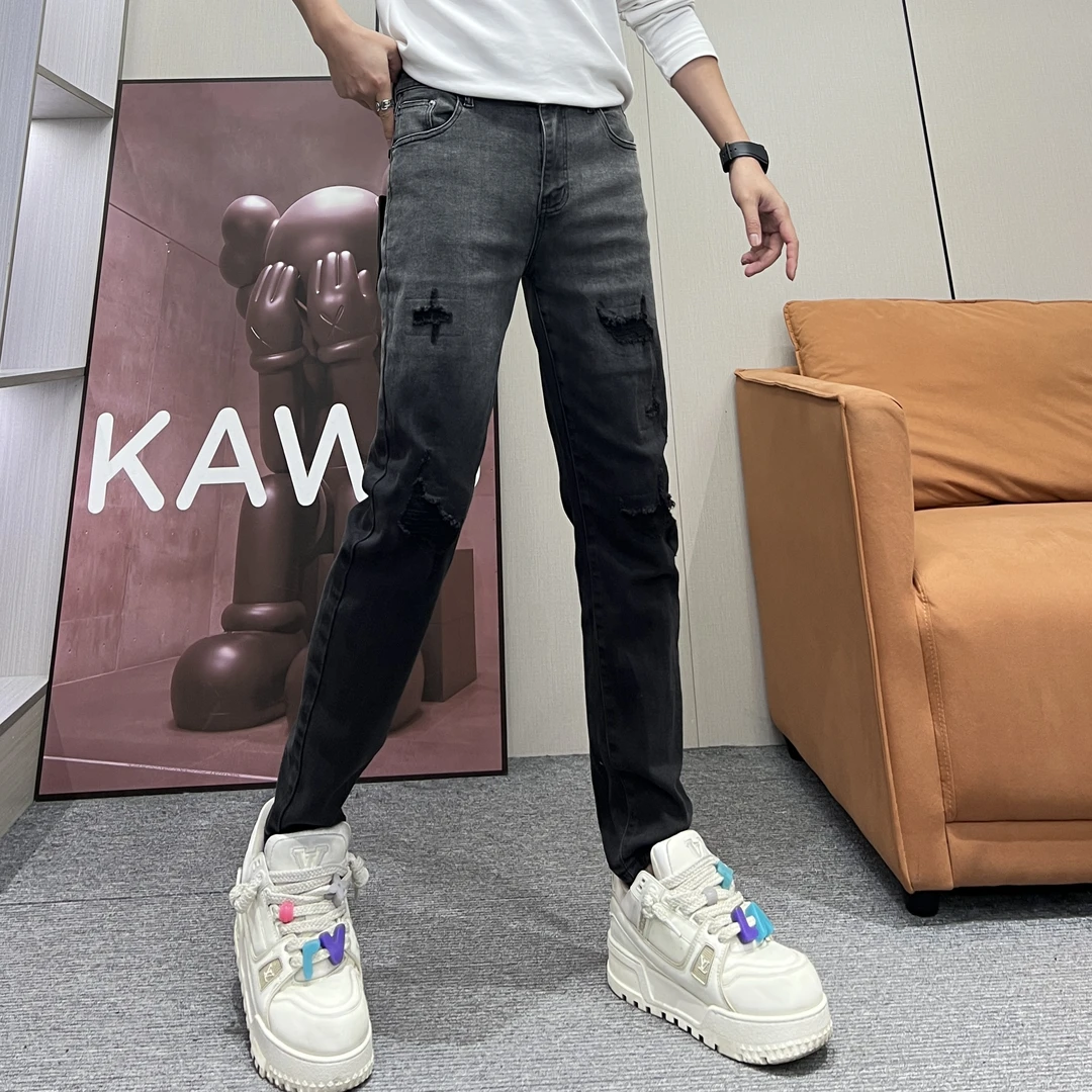 秋冬新款个性潮流渐变色高品质手工贴布假破洞时尚休闲男士牛仔裤