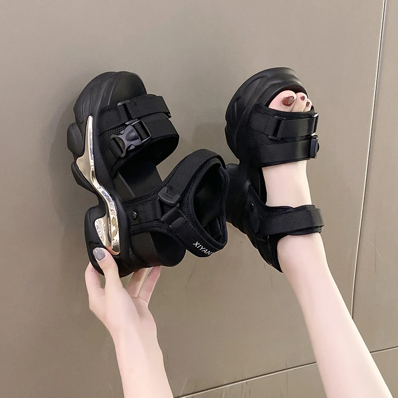 休闲运动凉鞋女夏季外穿网红百搭2025新款厚底小个子罗马鞋坡跟潮
