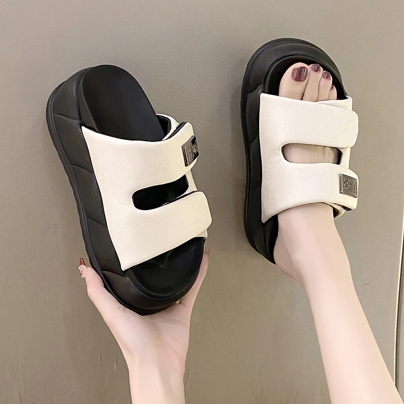 踩屎感厚底拖鞋女夏季外穿2025年新款防滑百搭休闲高级软底凉拖鞋