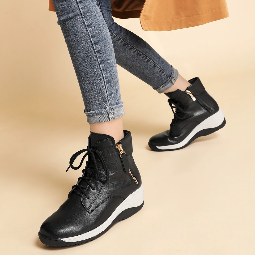 沙驰【绒里】牛皮坡跟休闲运动靴时尚瘦瘦靴妈妈款女棉靴