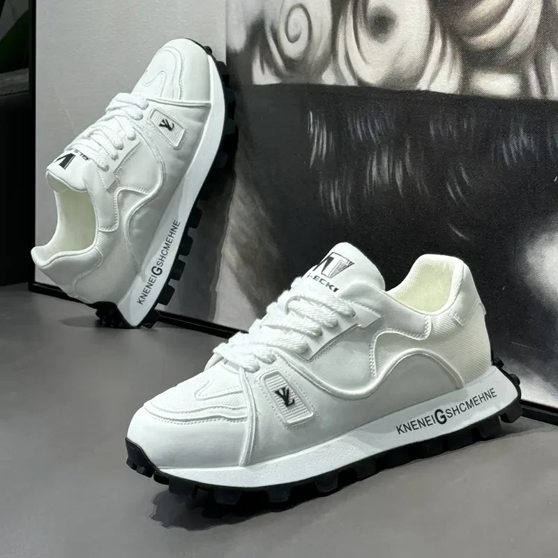 情侣春秋款2024新款百搭老爹鞋软底舒适运动白色鞋潮男小白网面鞋
