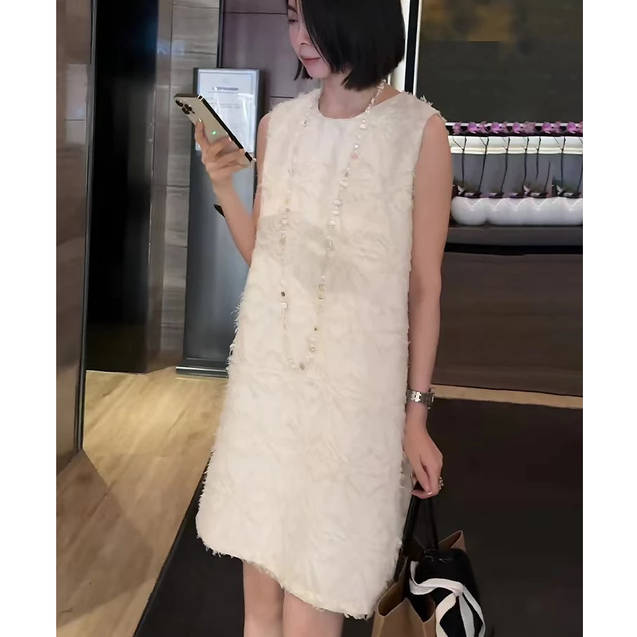 法式气质白色流苏无袖背心连衣裙2024新款女夏季宽松休闲a字短裙