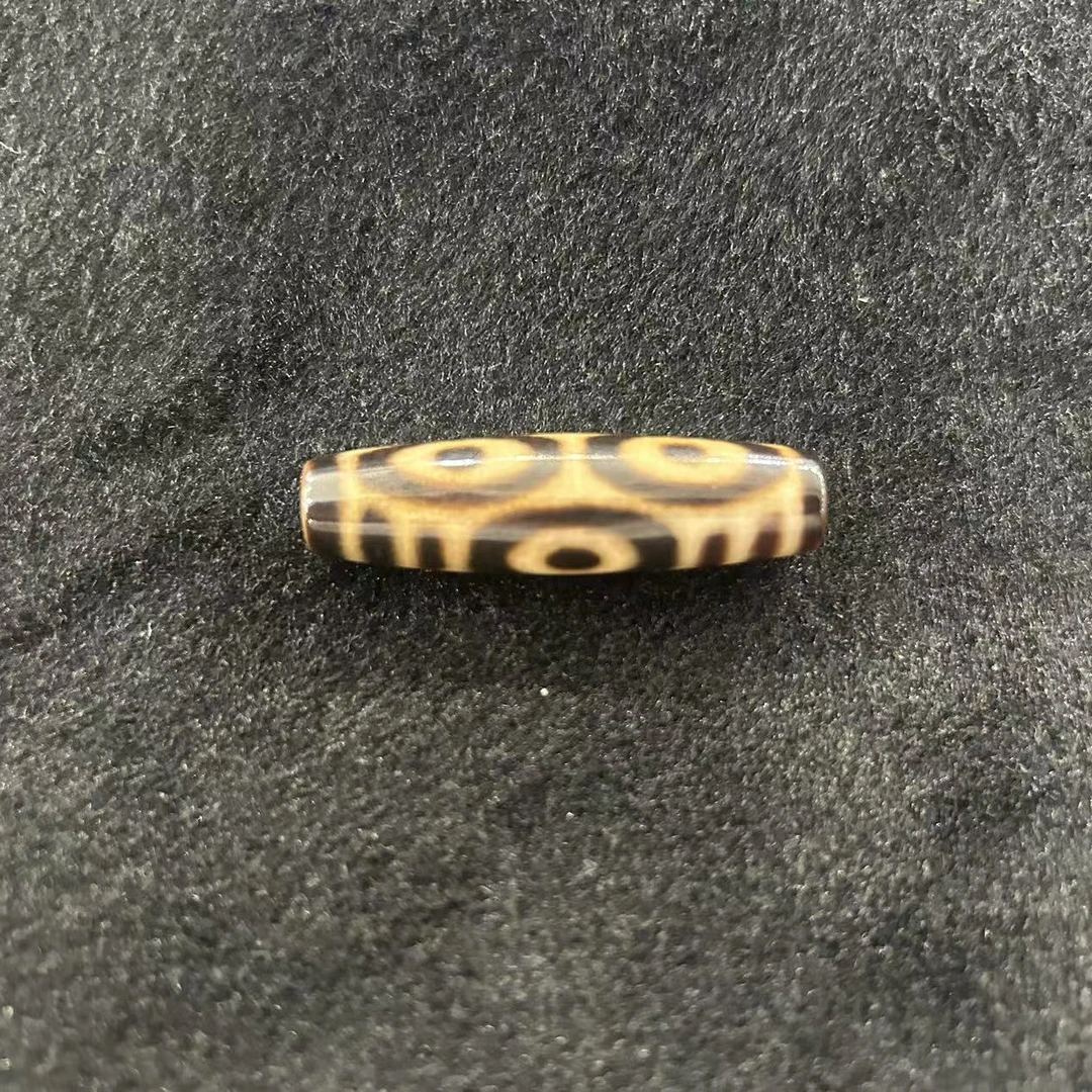三品珍选黑金玛瑙单株