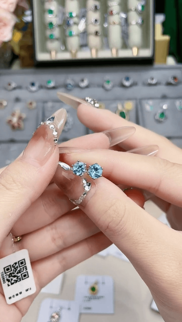 【闪购商品】海蓝宝石耳钉银S925镶嵌SV6421