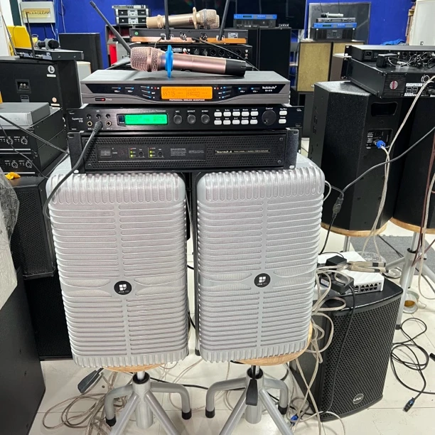 新珑雪豹汝瓷10寸音响套装不包邮