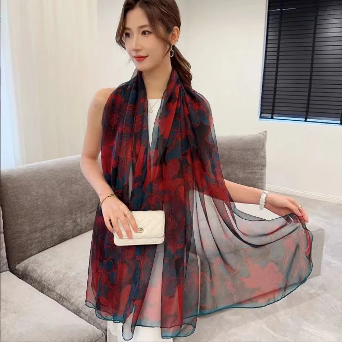 B836 璀璨枫叶 优柔纱时尚百搭长巾优雅气质沙滩巾