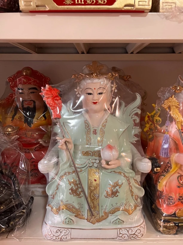 骨瓷泰山老奶奶18寸