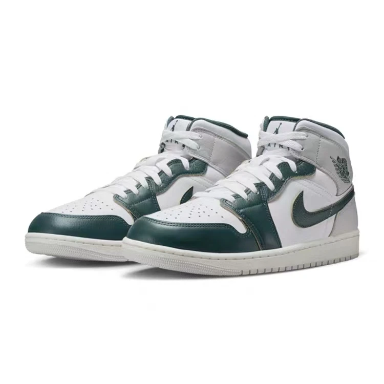 NIKE耐克男子复古篮球鞋AIR JORDAN 1乔丹篮球鞋FQ7720-103