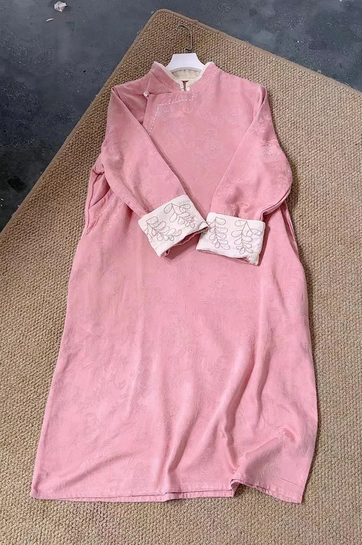 大码提花斜襟珠扣棉麻连衣裙女中式复古茶服民国风改良旗袍设计师