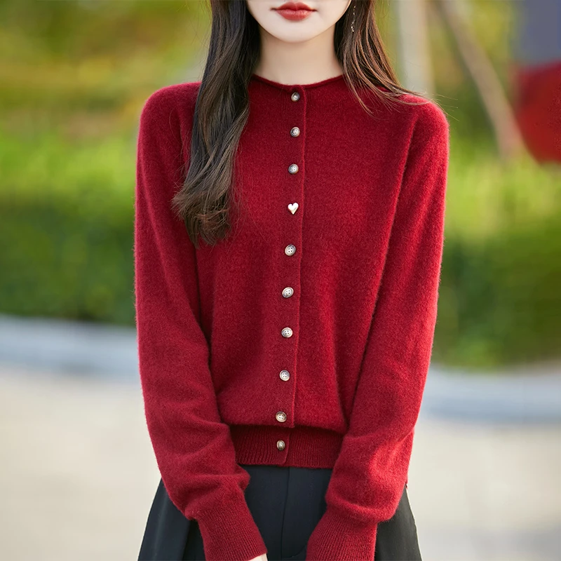 爱心扣子立领宽松型羊毛衫针织保暖