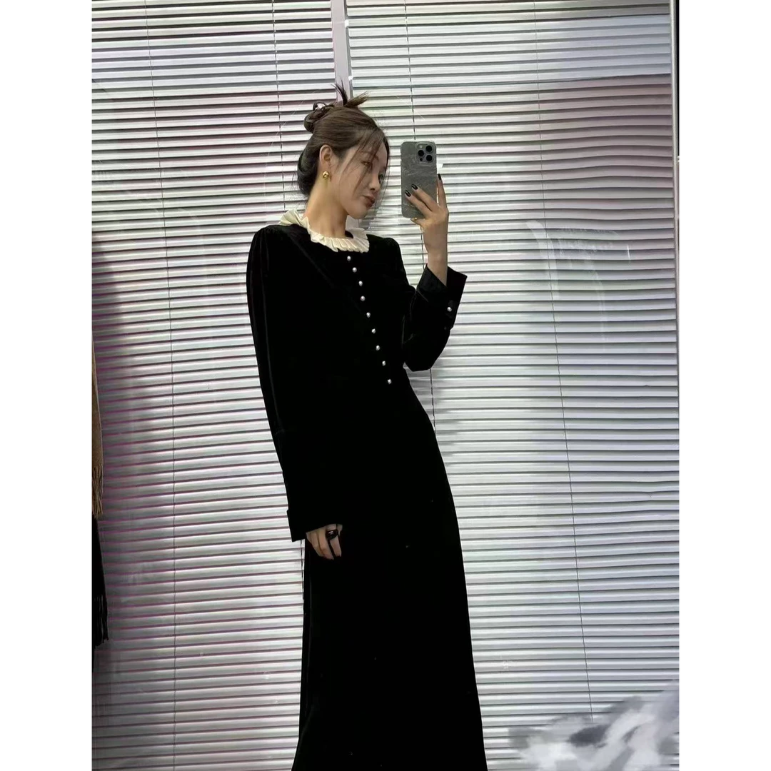 EGO-HDC051法式赫本风黑色丝绒连衣裙冬装