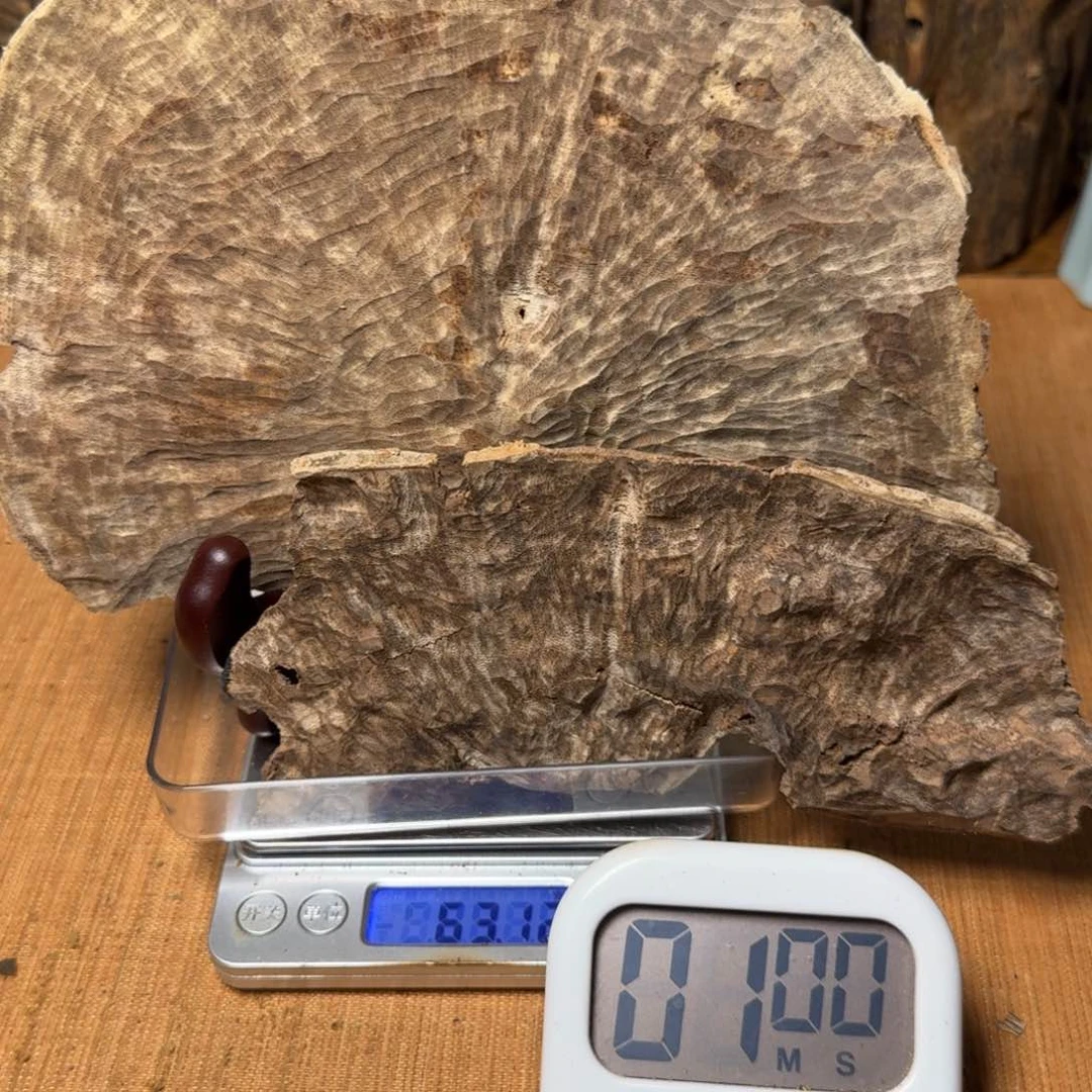 沉香胖****营块料海南尖峰岭老料63克