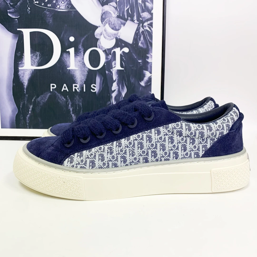 全新未使用 DIOR/迪奥 迪奥B33系列白蓝老花满印板鞋时尚百搭