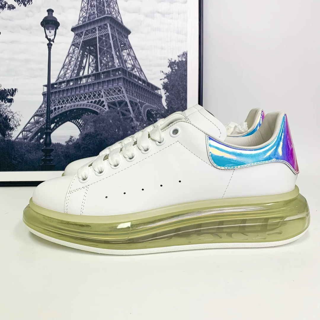 全新未使用 Alexander McQueen/亚历山大·麦昆 麦昆白色镭射尾鞋