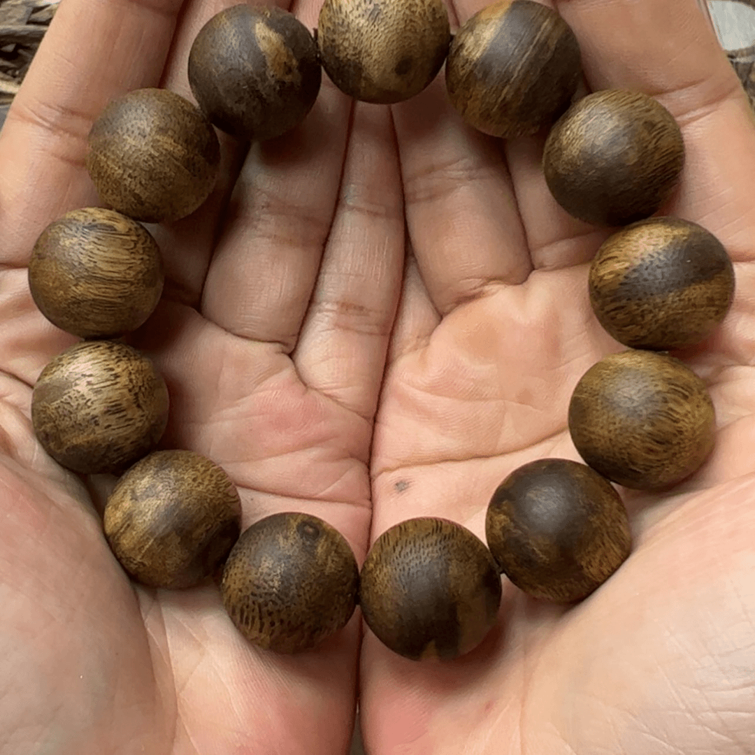 【闪购商品】沉香手串金*