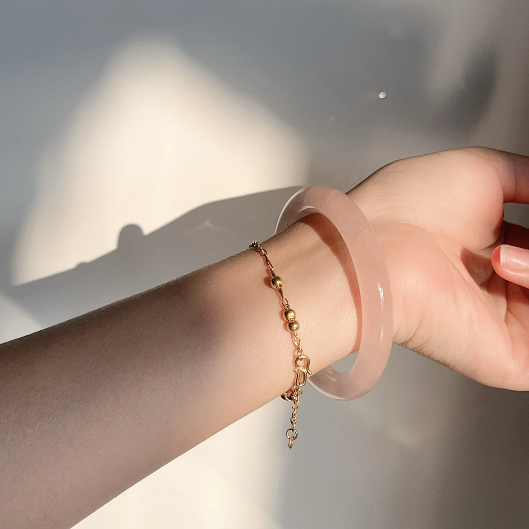 天然马达加斯加粉晶手镯细圆条马粉芙蓉石粉水晶叮当粉水晶手镯