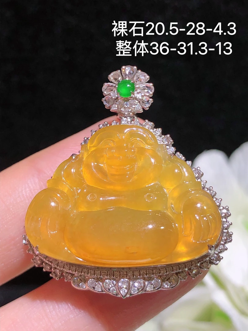 玖容福翡翠，天然缅甸翡翠A货，高冰黄佛公吊坠，18K金镶钻时尚