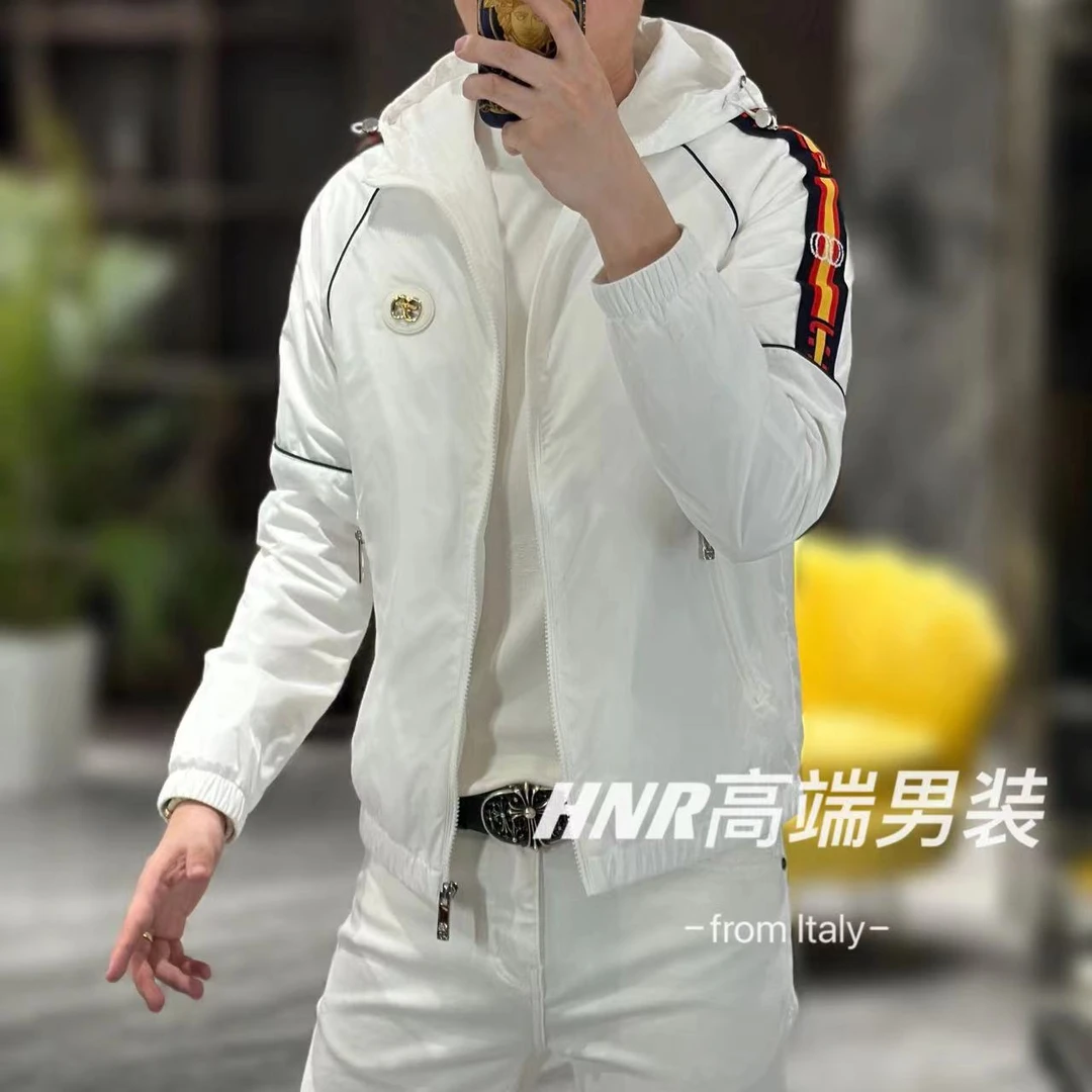 连帽圆标图案线条新款男士秋季时尚百搭高品质拉链夹克FN88001