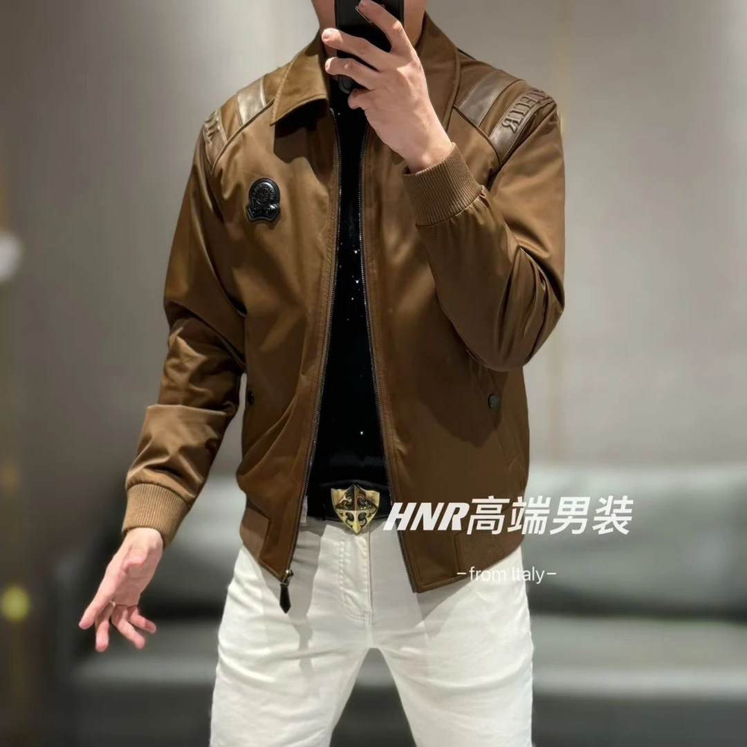 【绵羊皮拼接羽绒服】高级感经典立体胸标图案时尚羽绒服YR933