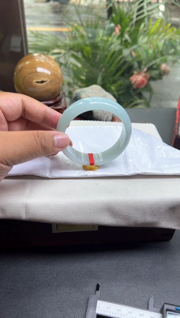 【闪购商品】翡翠手镯未镶嵌翡翠