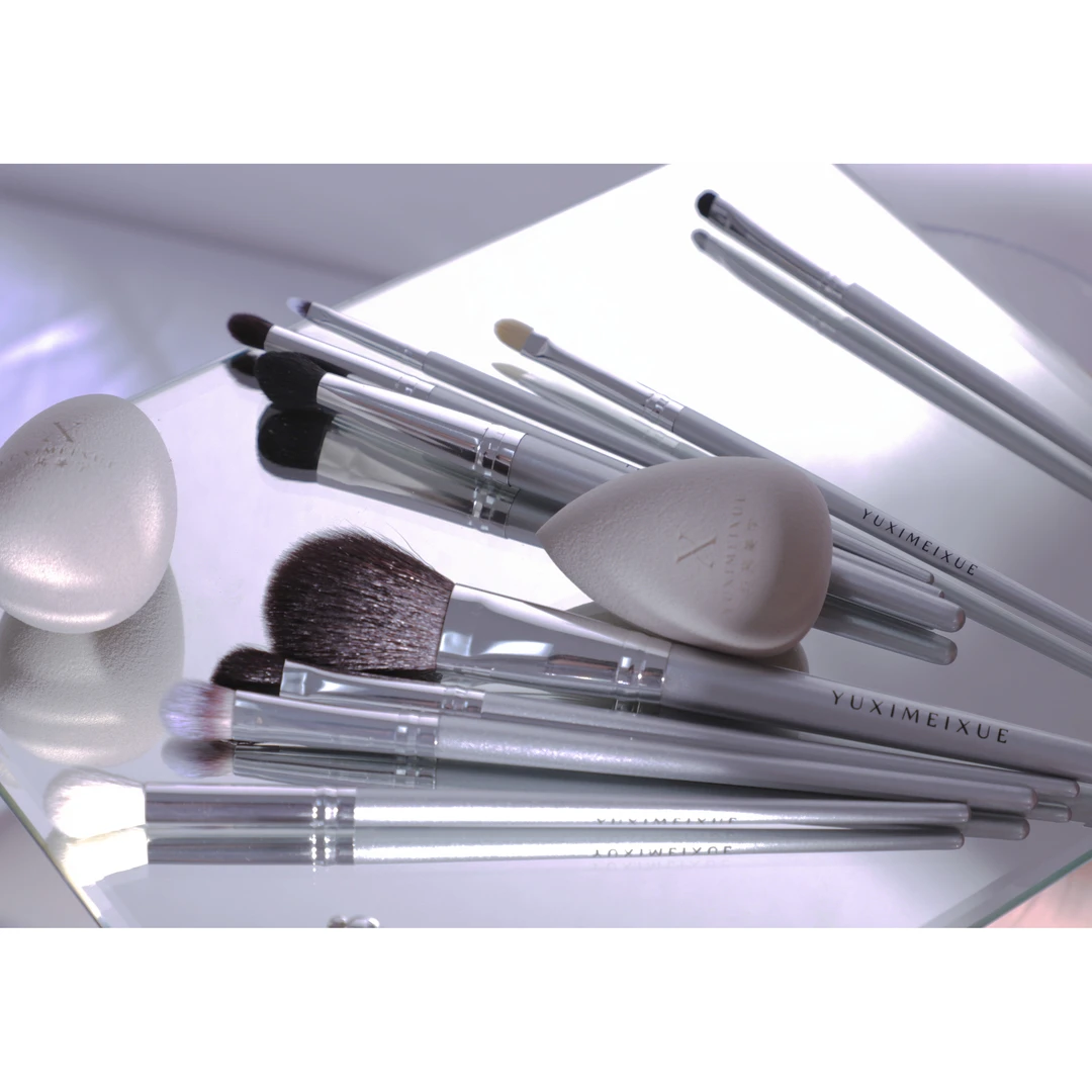 与茜美学【十一支定制套刷】茜茜老师专用同款动物毛眼影刷，遮瑕刷