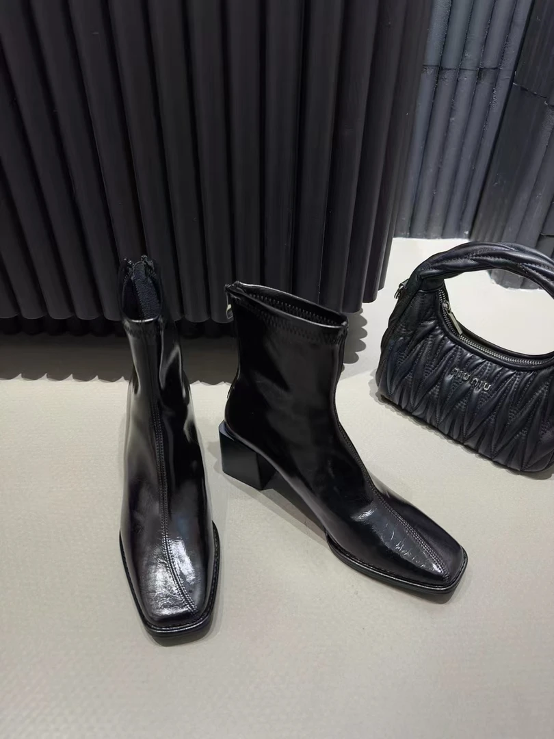 思途家方头粗跟短靴韩版厚底