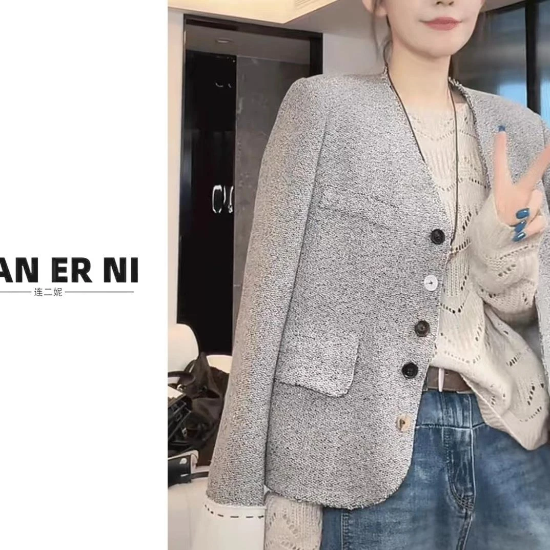 802 法式设计感小众V领撞色小香风短款外套女-衣长53