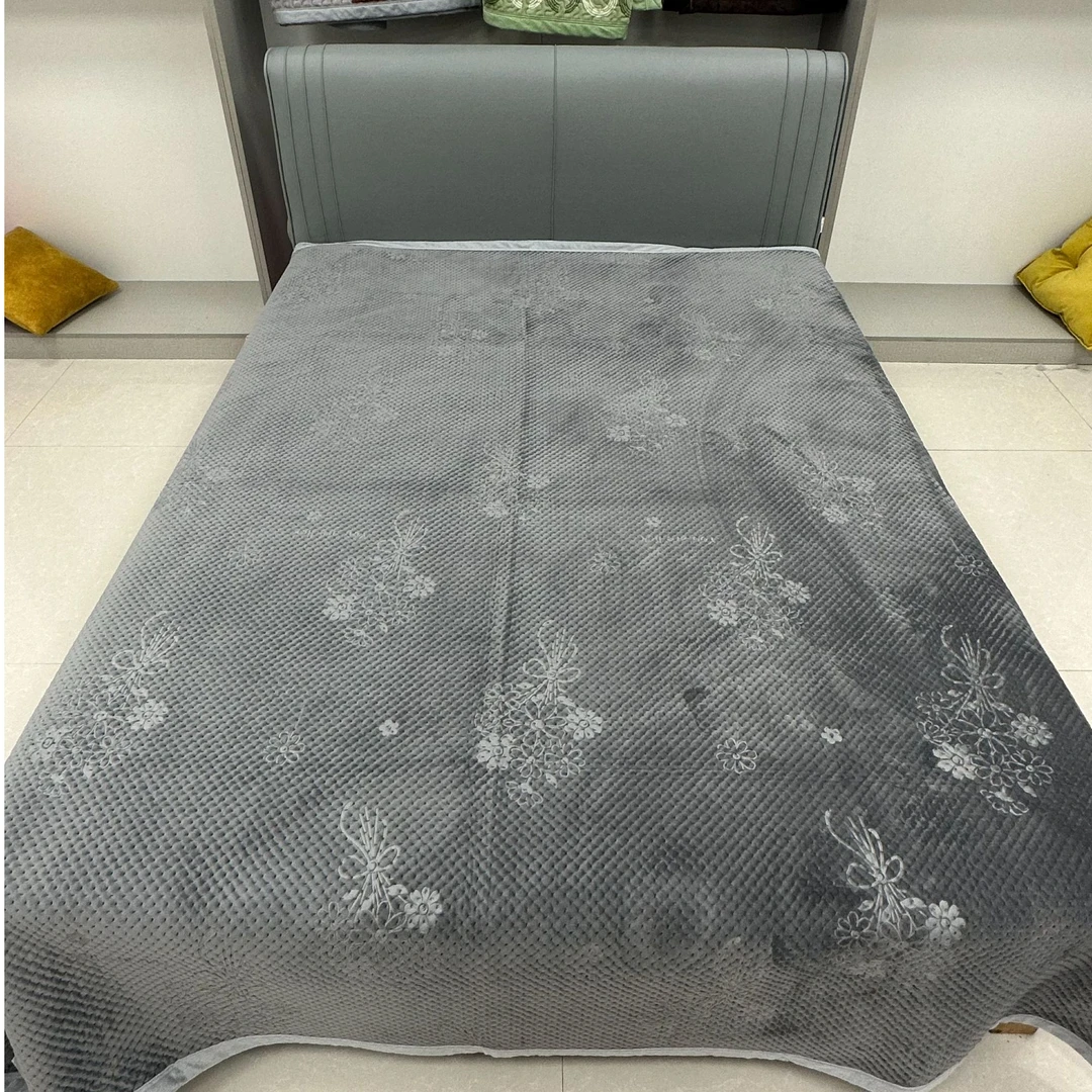 高端简约婴儿绒保暖三层夹棉加厚防滑床盖升级版高端床单不掉色