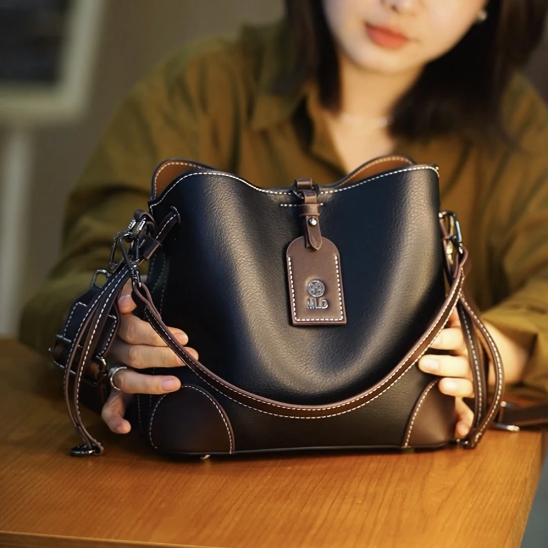 尊贵鸟女包爆款商品卡新款高级感经典女斜挎女包单肩斜挎百搭简约