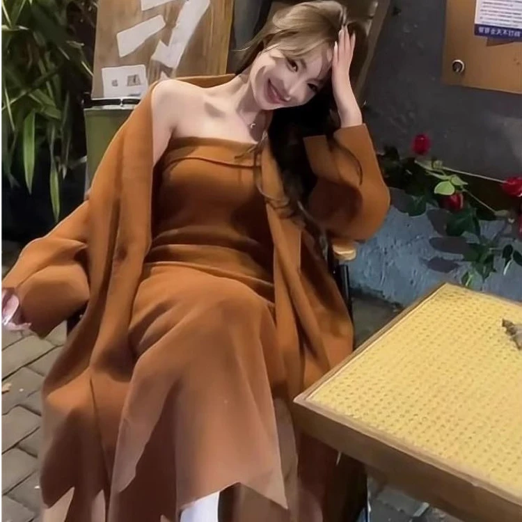 胖妹妹秋冬新款两套装轻奢高级感针织衫毛衣外套大码抹胸连衣裙女