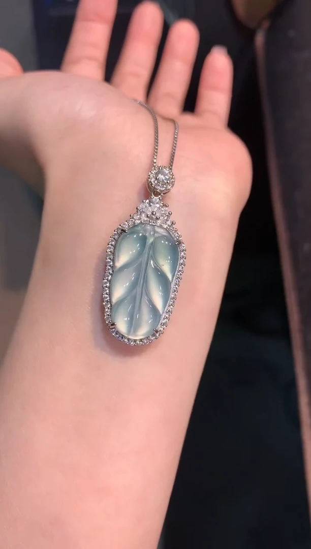 【闪购商品】翡翠吊坠未镶嵌多样性发货发其一不含链