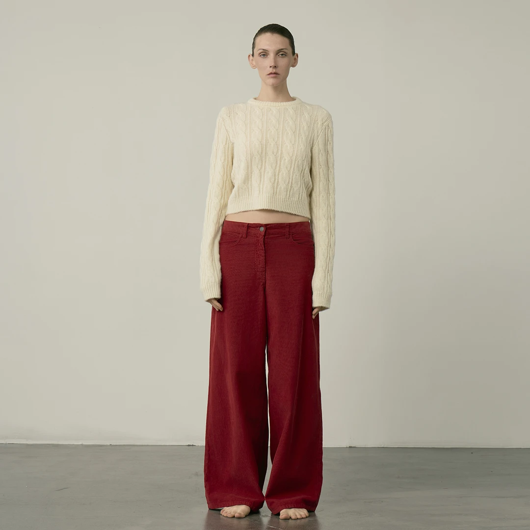 AP洛哥42035ST【花语】100绵羊毛无缝绞花圆领百搭短款长袖套头衫