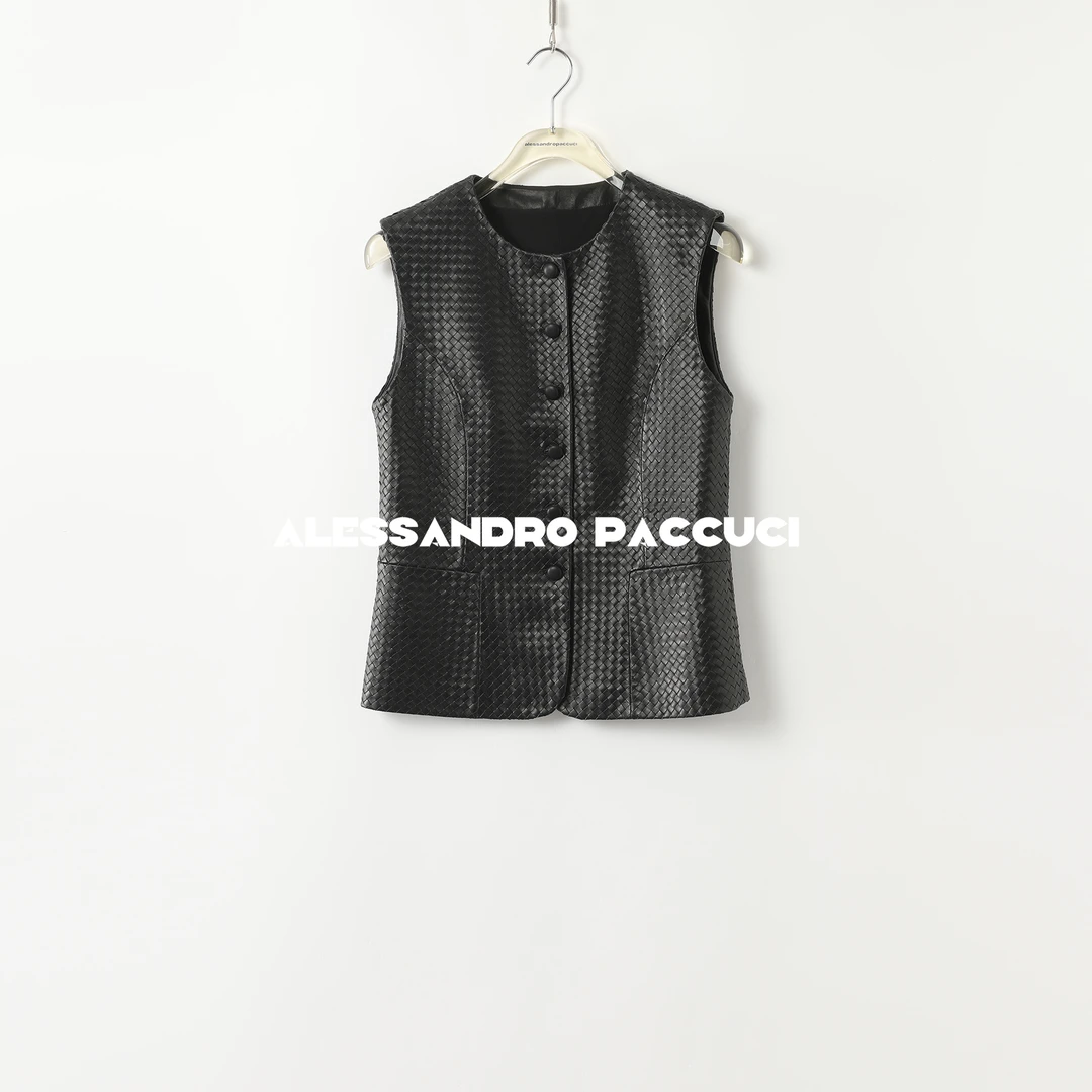 AP洛哥24112X【手工天花板】编织格纹羊皮黑色复古无袖气质马夹